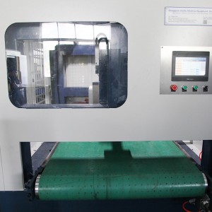 Deburring machine